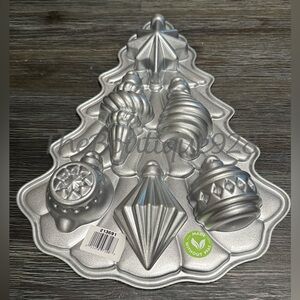 Nordic Ware Silver Vintage Ornament 6 Cakelet Pan baking Cast Aluminum Non-stick